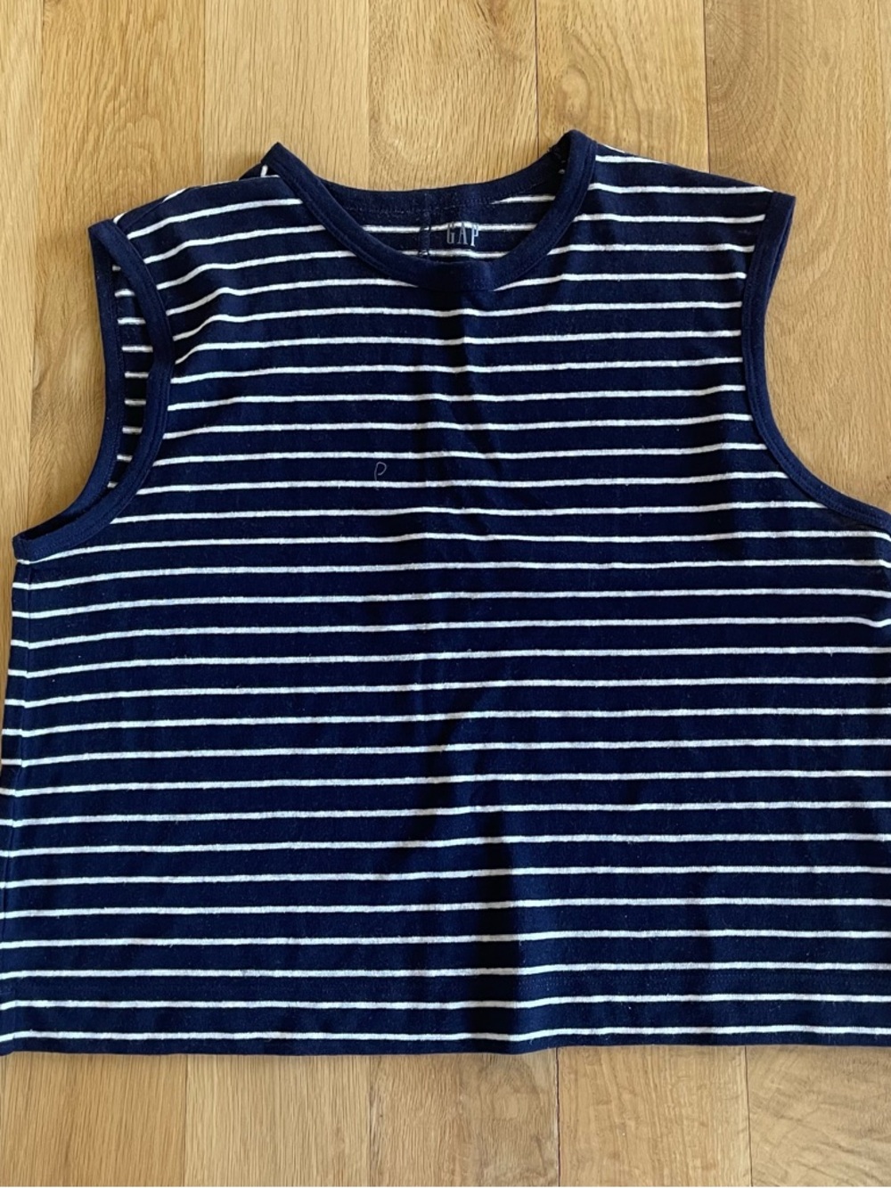 NWOT GAP Navy and White Striped Sleeveless Tank Top